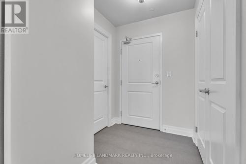 313 - 260 Villagewalk Boulevard, London North, ON - Indoor Photo Showing Other Room
