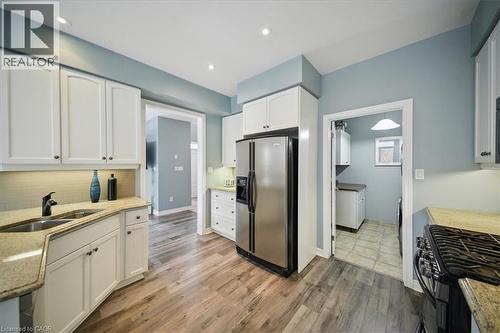 105 Oakhaven Place, Ancaster, ON - Indoor Photo Showing Kitchen With Stainless Steel Kitchen With Double Sink