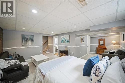 105 Oakhaven Place, Ancaster, ON - Indoor Photo Showing Bedroom