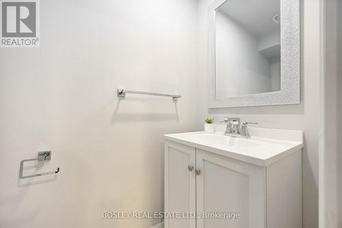 57 Candlebrook Drive, Whitby, ON - Indoor Photo Showing Bathroom