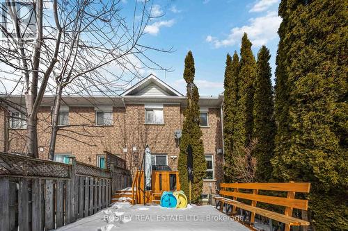 57 Candlebrook Drive, Whitby, ON - Outdoor