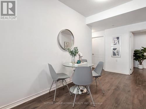 101 - 9589 Keele Street, Vaughan, ON - Indoor Photo Showing Dining Room