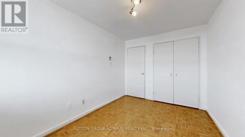901 - 80 Inverlochy Boulevard, Markham, ON - Indoor Photo Showing Other Room