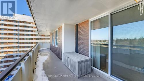 901 - 80 Inverlochy Boulevard, Markham, ON - Outdoor With Balcony With Exterior