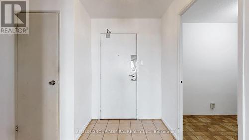 901 - 80 Inverlochy Boulevard, Markham, ON - Indoor Photo Showing Other Room