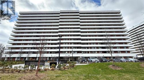 901 - 80 Inverlochy Boulevard, Markham, ON - Outdoor With Balcony With Facade