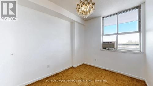 901 - 80 Inverlochy Boulevard, Markham, ON - Indoor Photo Showing Other Room