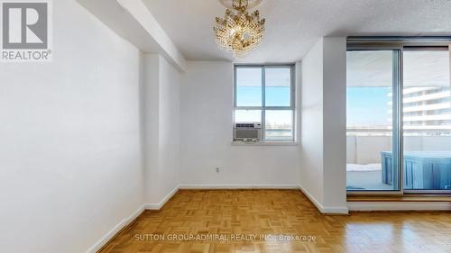 901 - 80 Inverlochy Boulevard, Markham, ON - Indoor Photo Showing Other Room