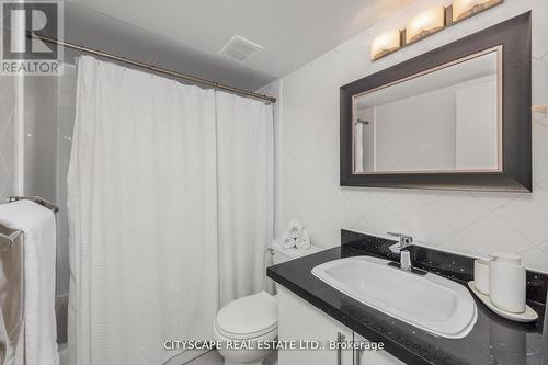 810 - 1 Royal Orchard Blv Boulevard, Markham, ON - Indoor Photo Showing Bathroom