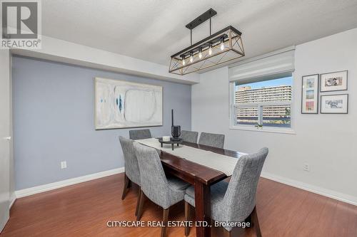 810 - 1 Royal Orchard Blv Boulevard, Markham, ON - Indoor Photo Showing Dining Room