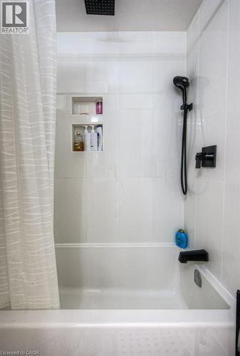 23 Carberry Road, Erin, ON - Indoor Photo Showing Bathroom