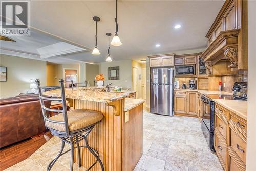 216 Gemstone Court, Sarnia, ON - Indoor Photo Showing Kitchen