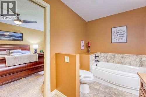 216 Gemstone Court, Sarnia, ON - Indoor Photo Showing Bathroom