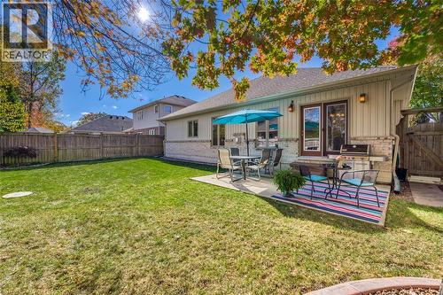 216 Gemstone Court, Sarnia, ON - Outdoor