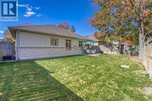 216 Gemstone Court, Sarnia, ON - Outdoor