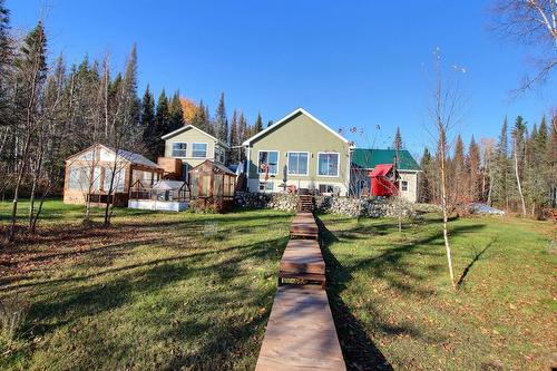 Face arrière - 10208 Ch. De L'Éden, Rouyn-Noranda, QC - Outdoor