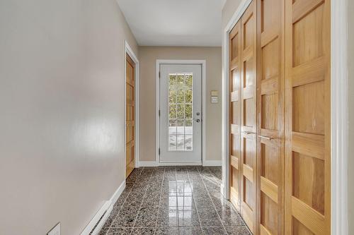Hall d'entrée/Vestibule - 434 Rue Simonne-Monet-Chartrand, Lévis (Les Chutes-De-La-Chaudière-Ouest), QC - Indoor Photo Showing Other Room