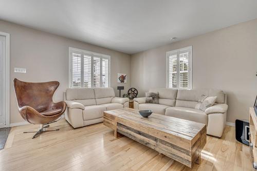 Salon - 434 Rue Simonne-Monet-Chartrand, Lévis (Les Chutes-De-La-Chaudière-Ouest), QC - Indoor Photo Showing Living Room
