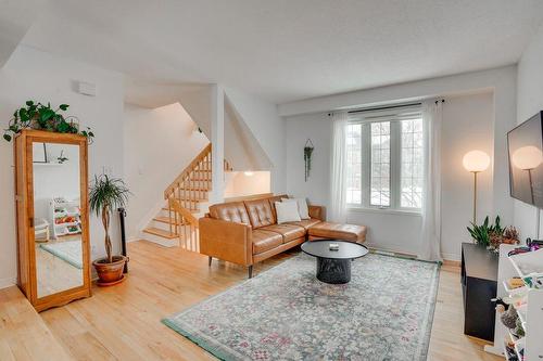 Salon - 16 Av. De La Citadelle, Gatineau (Hull), QC - Indoor Photo Showing Living Room
