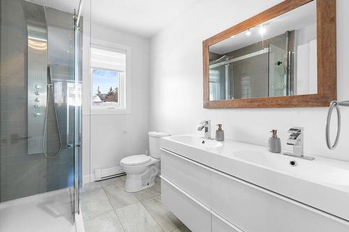 Salle à manger - 6820 Av. Poirier, Québec (Charlesbourg), QC - Indoor Photo Showing Bathroom