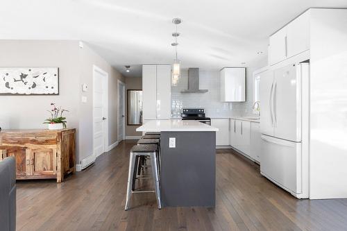 Cuisine - 6820 Av. Poirier, Québec (Charlesbourg), QC - Indoor Photo Showing Kitchen With Upgraded Kitchen