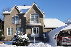 45 Rue du Firmament  Gatineau (Hull), QC J9A 3J1