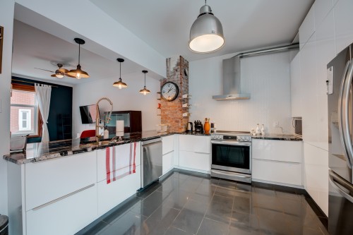 Kitchen - 1411 Boul. Pie-Ix, Montréal (Mercier/Hochelaga-Maisonneuve), QC - Indoor Photo Showing Kitchen With Upgraded Kitchen