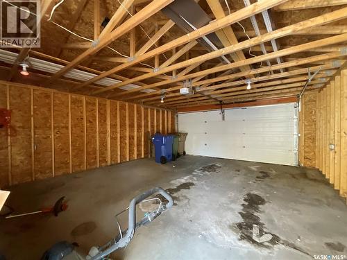 1007 Garnet Street, Regina, SK - Indoor Photo Showing Garage