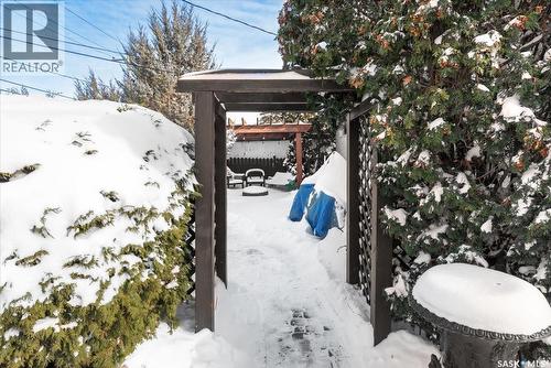 1514 8Th Avenue N, Regina, SK - Outdoor