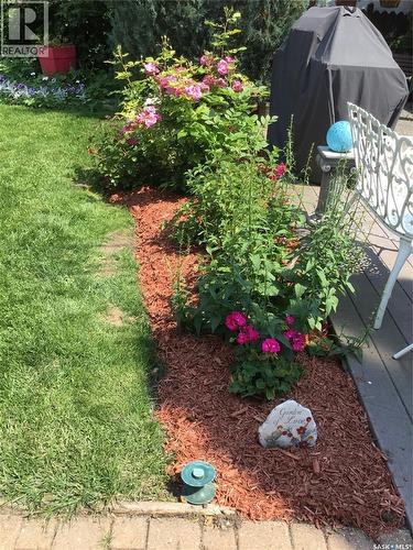 1514 8Th Avenue N, Regina, SK - Outdoor