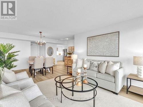 1009 - 5090 Pinedale Avenue, Burlington (Appleby), ON - Indoor Photo Showing Living Room