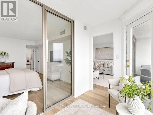 1009 - 5090 Pinedale Avenue, Burlington (Appleby), ON - Indoor Photo Showing Other Room