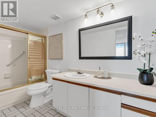 1009 - 5090 Pinedale Avenue, Burlington (Appleby), ON - Indoor Photo Showing Bathroom