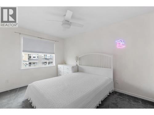 380 Providence Avenue Unit# 6, Kelowna, BC - Indoor Photo Showing Bedroom