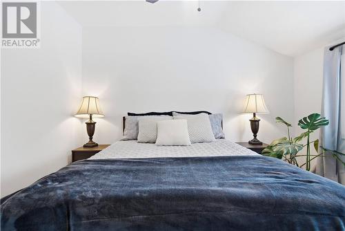 983 Buckingham Drive, Sudbury, ON - Indoor Photo Showing Bedroom