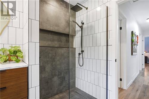 983 Buckingham Drive, Sudbury, ON - Indoor Photo Showing Bathroom