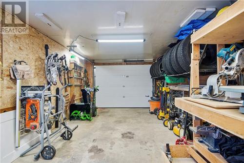983 Buckingham Drive, Sudbury, ON - Indoor Photo Showing Garage