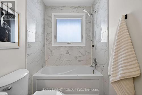 170 Pawnee Road, London East (East D), ON - Indoor Photo Showing Bathroom