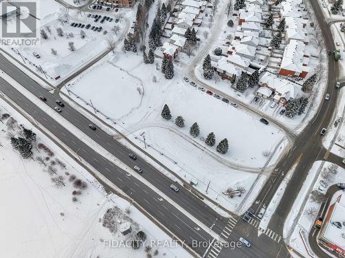 1 Crystal Park Crescent, Ottawa, ON 