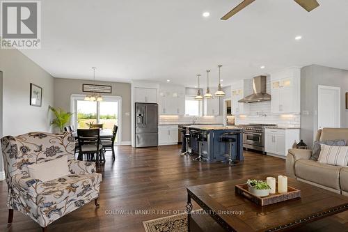 Open floor plan with luxury vinyl plank flooring - 800 Waba Road, Mississippi Mills, ON - Indoor Photo Showing Living Room