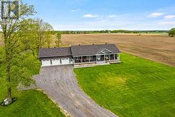 Just mins to Pakenham or 25 mins to Kanata - 