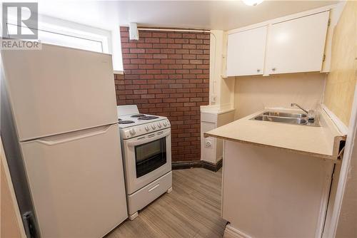 302 Cedar Street, Sudbury, ON - Indoor Photo Showing Kitchen With Double Sink