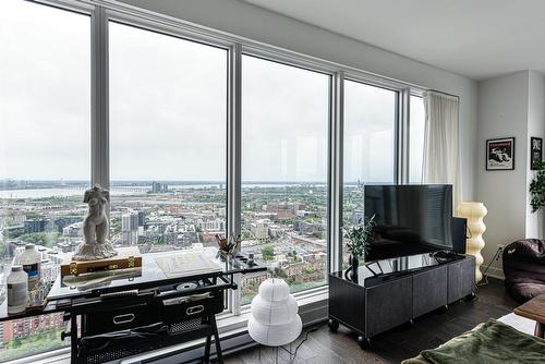 Salon - 4802-1288 Rue St-Antoine O., Montréal (Ville-Marie), QC - Indoor Photo Showing Living Room