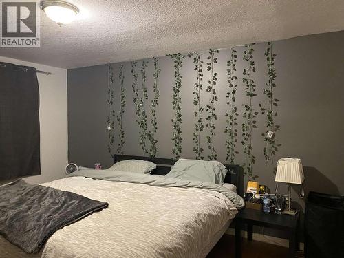 6351 Highland Crescent, 100 Mile House, BC - Indoor Photo Showing Bedroom