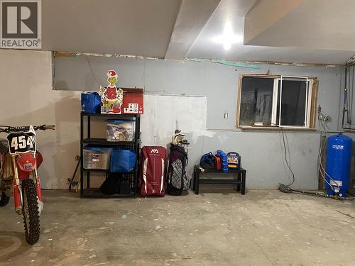 6351 Highland Crescent, 100 Mile House, BC - Indoor