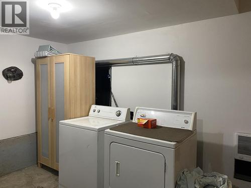 6351 Highland Crescent, 100 Mile House, BC - Indoor Photo Showing Laundry Room