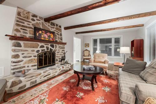 Living room - 692 Rue Main, Hudson, QC - Indoor Photo Showing Living Room With Fireplace
