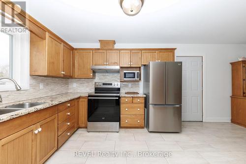 Kitchen - 1452 Allanport Road, Thorold (Port Robinson), ON - Indoor Photo Showing Kitchen With Double Sink