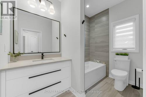 93 - 154 Port Robinson Road, Pelham (Fonthill), ON - Indoor Photo Showing Bathroom