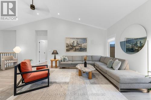 93 - 154 Port Robinson Road, Pelham (Fonthill), ON - Indoor Photo Showing Living Room